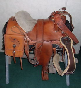 Custom Western Saddle + Matching Saddle Bags And Breast Collar, Trail Pleasure..