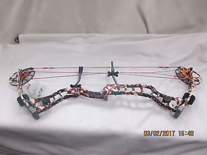 Martin Archery FIRECAT Kestrel Custom AMERICAN FLAG Pattern  BOW NEW 2017