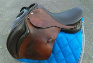 17" Black Country Wexford saddle