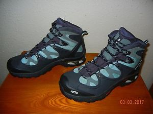 Salomon Ladies Comet GTX 3D Hiking Boots - Great Buy!  Size 10 Igloo Blue