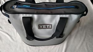 Yeti Hopper 30 YHOP30 Portable Soft Sided Cooler, Field Tan/Blaze Orange, 30Qt