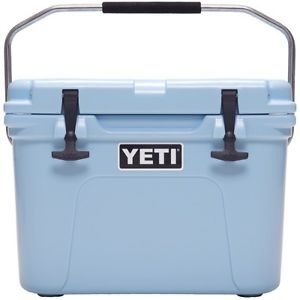 Yeti Cooler Roadie 20Qt Ice Blue