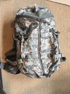 CAMELBAK TRI ZIP MAXIMUM GEAR CORDURA CAMO BACKPACK PACK BAG RARE! ACU Free Ship