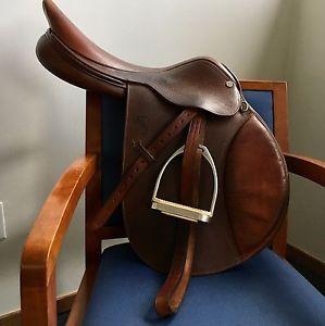 Pessoa  saddle