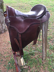 Saddle leather 17 inch Amish Made Very Nice