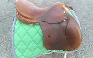 17" Mike Corcoran jump saddle - k panels wither gussets - black country county