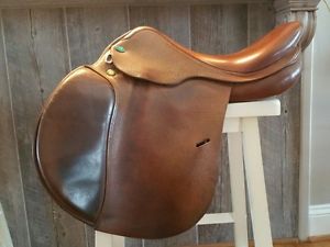 Prestige Red Fox saddle 16" medium wide tree