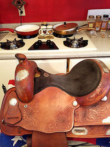 Billy Cook 15" Show/Pleasure Saddle,Great Used Condition, Extra Wide FQH Bars.