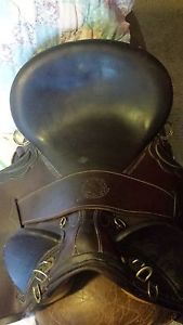 somerset poley australian saddle by trevor james