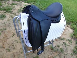 SADDLE  HULSEBOS  DRESSAGE NEW SHOW CONDITION