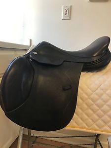 Trustin Close Contact Jumping Saddle 17" -