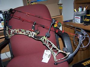 Bowtech Experience ~ RH ~ 29" / 60# ~ Brand New ~ 2016 ~ Camo
