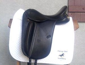 Cardanel Cachet Dressage Saddle