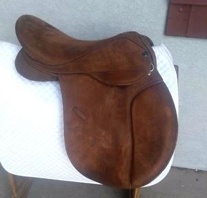 Cardanel Challenger Event Saddle