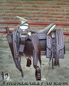 15" Montura Charra Mexican Charro Saddle Cola de Pato -C01