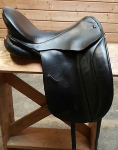 17" JRD English Dressage Saddle