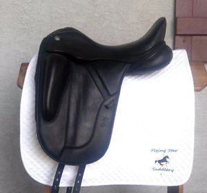 Fairfax Monoflap Dressage Saddle