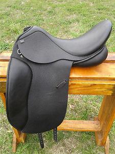 17.5" Anky Dressage English Saddle - New Condition