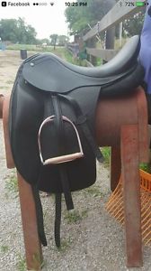 HDR Pro Buffalo Dressage Saddle17.5" medium tree