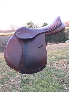 MARCEL TOULOUSE ANNICE JR SADDLE. 15 3/4 GREAT CONDITION!fits all shapes & sizes