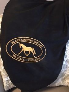 GORGEOUS BROWN, Black Country Eloquence Dressage Saddle  - BARELY Used!