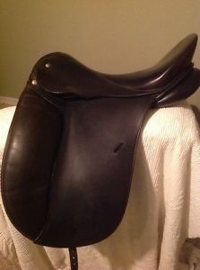 Schleese JES Elite Dressage Saddle 18" Black Hennig Tree Schleese Girth +Extras