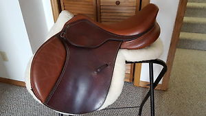 17" Ovation close contact, jumping  saddle - WIDE tree - Why buy Pessoa?