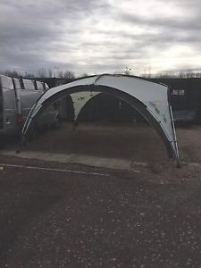 Coleman Event Shelter Deluxe XL - 4.5M x 4.5M