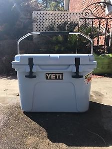 *Used Once* Yeti Roadie 20