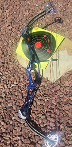 HOYT Vantage Elite Blue Fusion Bow RH