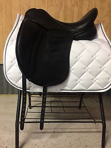 2015 Dresch Dressage Saddle