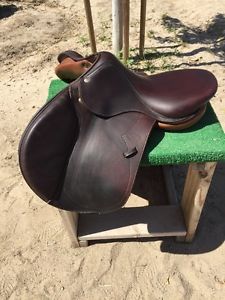 devoucoux saddle