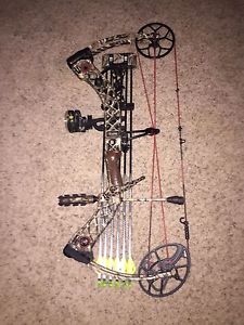 Great Condition 2014 Matthews Creed XS Right Handed 28-60 Compound Bow W/ Extras