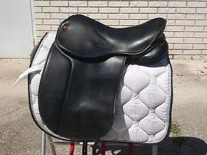 Heather Moffett Easisit Dressage Saddle 18 MW