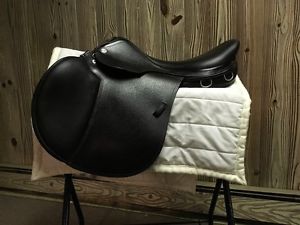 Prestige  jumping saddle Eventing all purpose