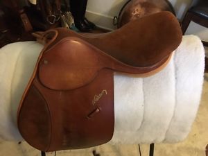 Beautiful Passoa Soft Suede and Leather English Horse Saddle 17.5"