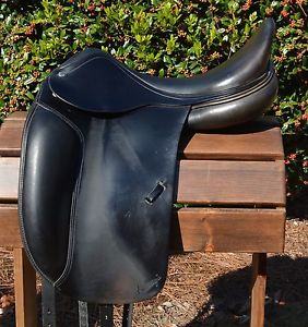 Amerigo Dressage Saddle – 18”  **** 7 Day Trial Offered ****