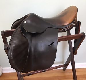 Sz 17 Older Beval Butet Saddle, 2 Flap (long). No Reserve