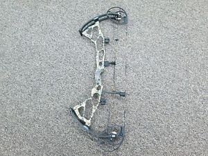 Bowtech BTX 31 Right Handed 27-31" 60-70 LB Bow