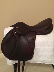 Immaculate Amerigo Vega monoflap jump saddle