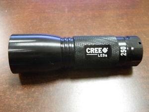 New**1TechLite 250 Lumen Master High Intensity CREE XPG-R4 LED Flashlight Strobe