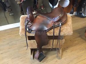 Sharon Saare Endurance Saddle 16"