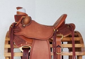 15.5" McCall lightweight wade trail saddle