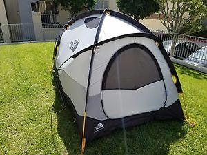 Northface mountain 25 summit series  4season mountaineering tent
