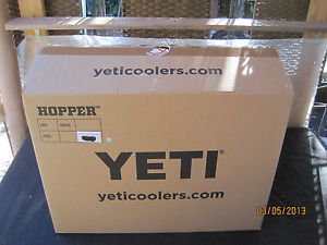YETI HOPPER 30 PORTABLE SOFT SIDE LEAKPROOF COOLER FIELD  TAN' (NEW) W/TAG