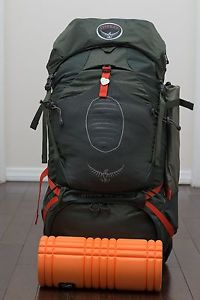 Osprey atmos 50 ag size Small 16-19 inches
