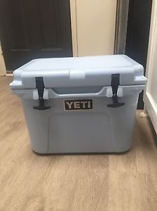 *NEW* Yeti 20-quart Ice Blue Cooler