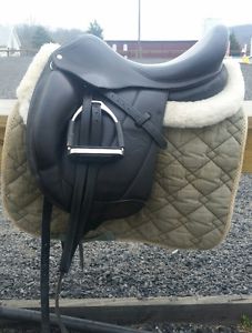17.5 Voltaire Adelaide Monoflap Dressage Saddle 2014