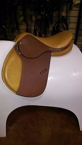 BEVAL STAMFORD CC SADDLE 15" REGULARTREE NEW WITH STORE TAGS