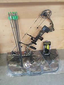 Diamond Deploy 2017 SB Compound Bow Package Right hand 60lbs Free Case & Arrows